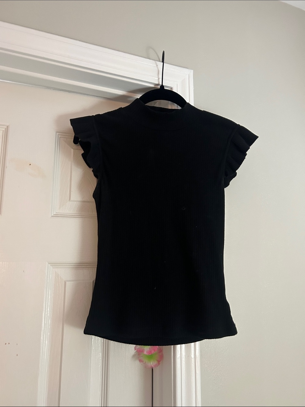 Storia Black Ruffle Sleeve Ribbed Knit Top